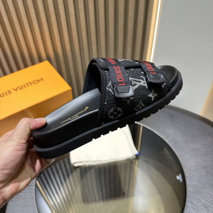 LV SANDALS
