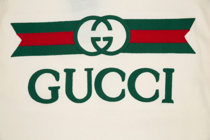 G*u*i1 shirts upshoe