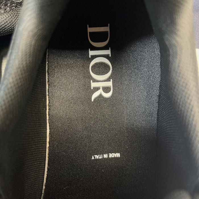 D*or b22 sneakers