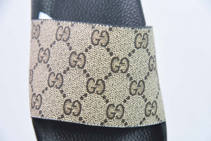 GUCC SANDALS